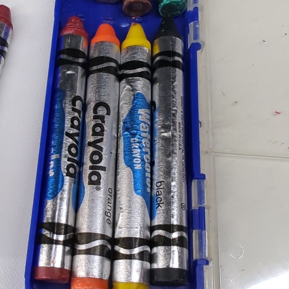 Vintage Crayola Washable Water Color Crayons Complete 1996 - Picture 2 of 4